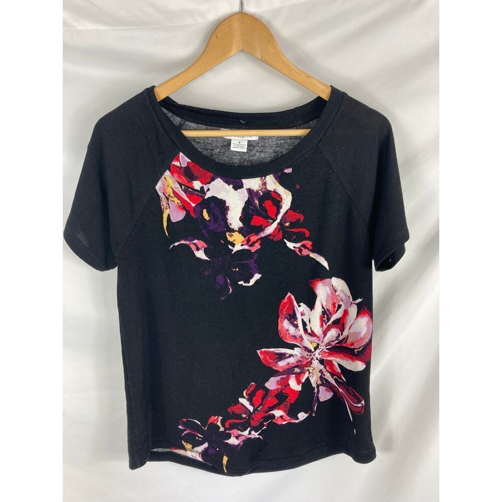 Liz Claiborne Womans Floral Pattern Short Sleeve Knit Top Size Small